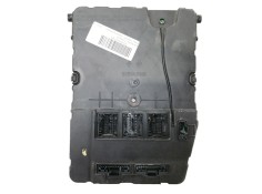 Recambio de caja reles / fusibles para renault scenic ii confort dynamique referencia OEM IAM 8200351182 S118400150C  2