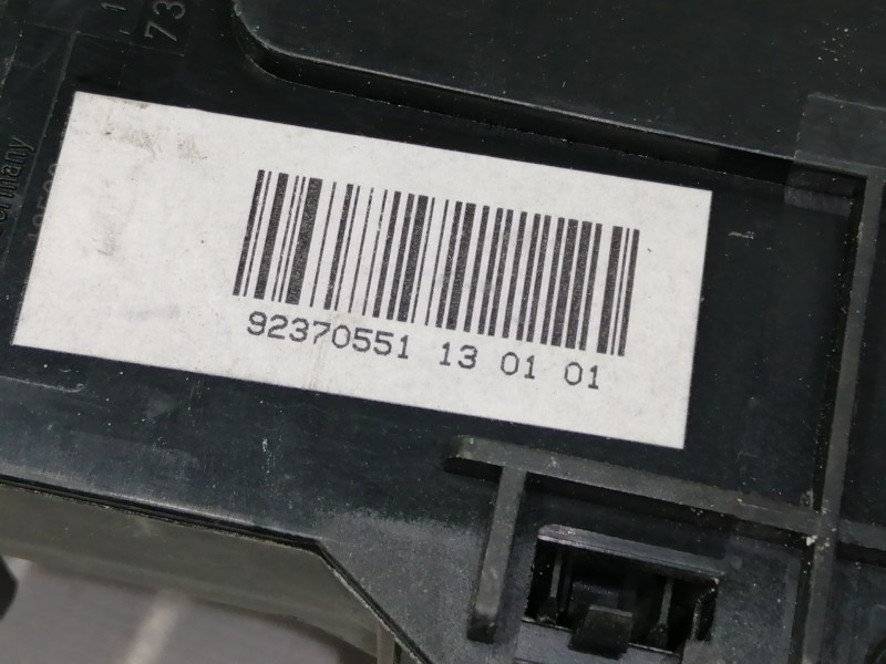 Recambio de caja reles / fusibles para bmw serie 3 berlina (e46) 320d referencia OEM IAM 8364542  