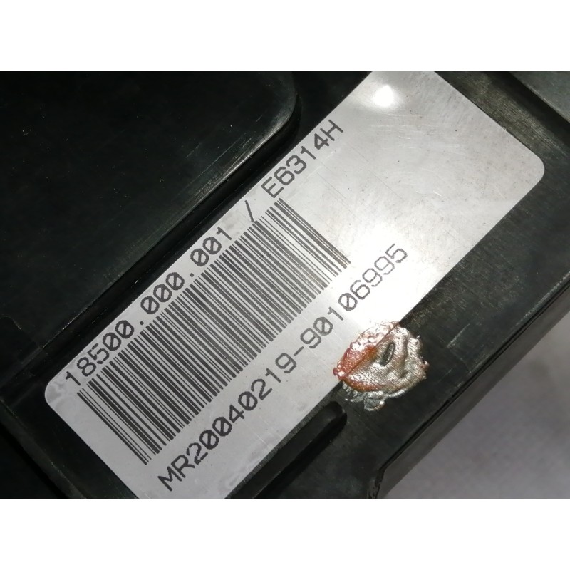 Recambio de caja reles / fusibles para bmw serie 3 berlina (e46) 320d referencia OEM IAM 8364542  