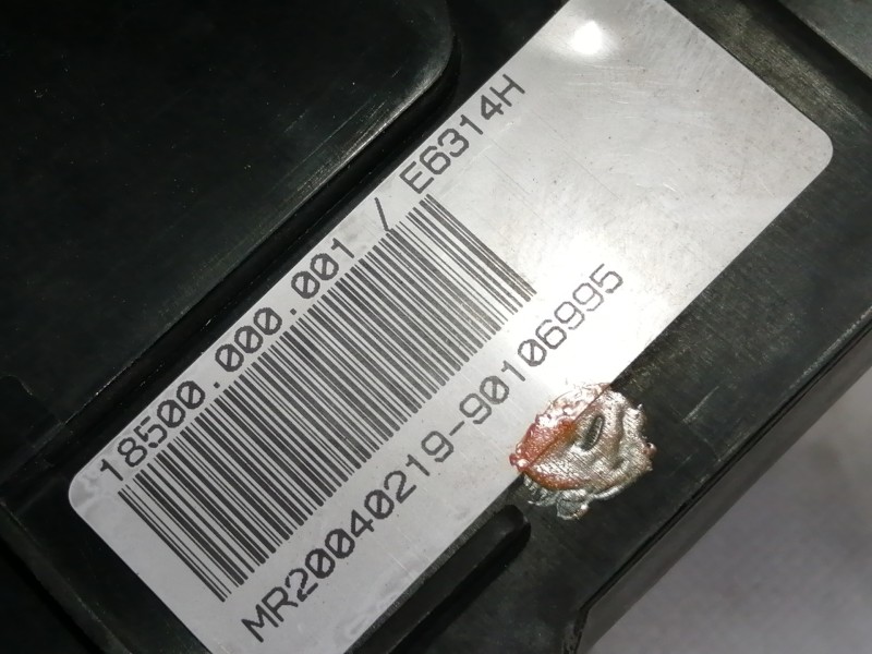 Recambio de caja reles / fusibles para bmw serie 3 berlina (e46) 320d referencia OEM IAM 8364542  