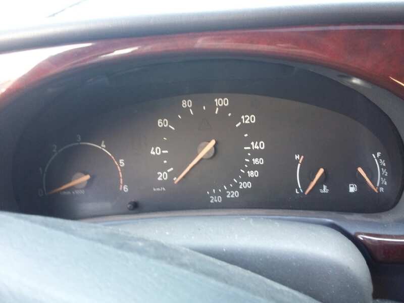 Recambio de cuadro instrumentos para saab 9-3 berlina 2.2 tid referencia OEM IAM 290900117  
