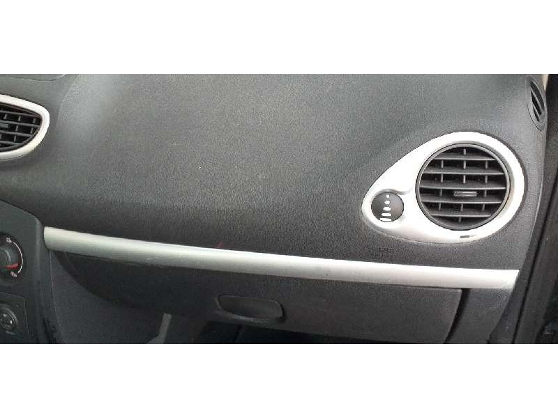 Recambio de airbag delantero derecho para renault clio iii confort dynamique referencia OEM IAM 8200303496G  