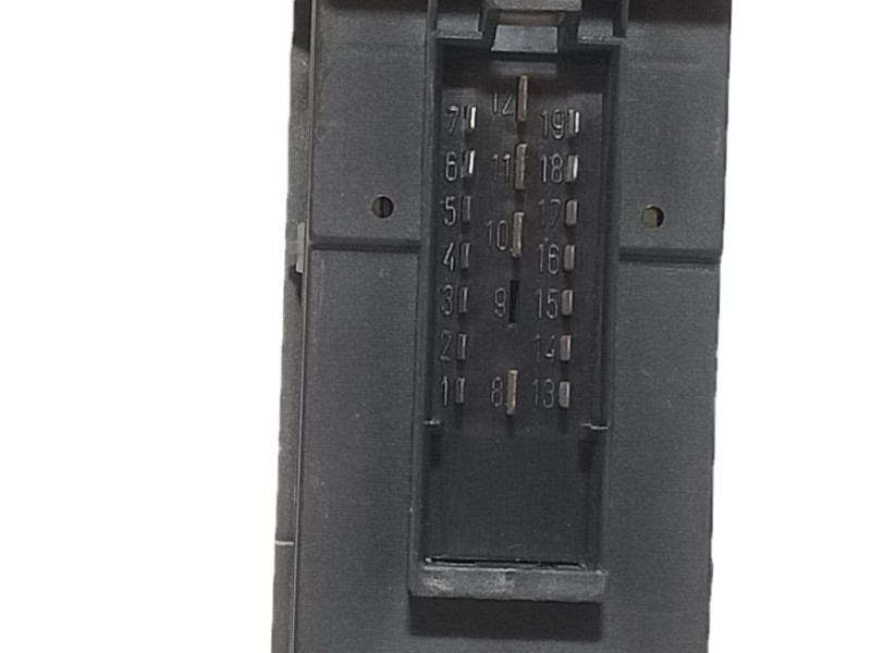 Recambio de mando elevalunas delantero derecho para saab 9-3 berlina 2.2 tid referencia OEM IAM 4814356  