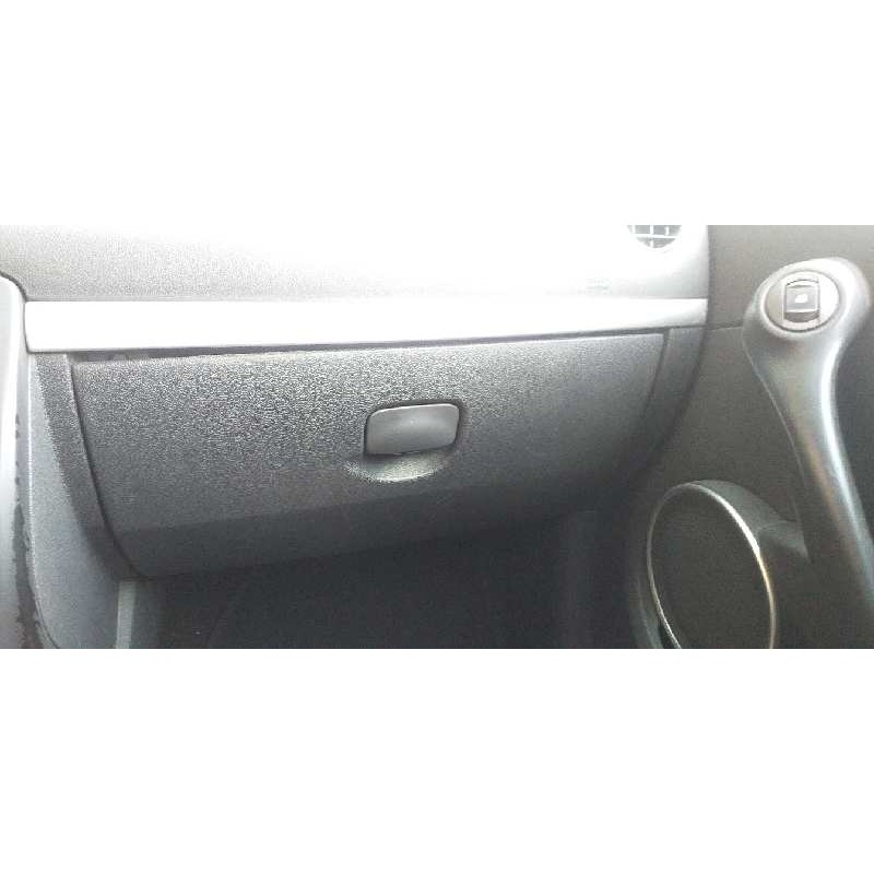 Recambio de guantera para renault clio iii confort dynamique referencia OEM IAM   
