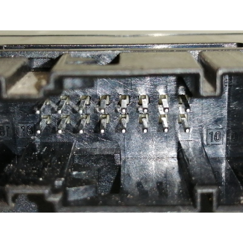 Recambio de warning para opel astra h berlina elegance referencia OEM IAM 660332  