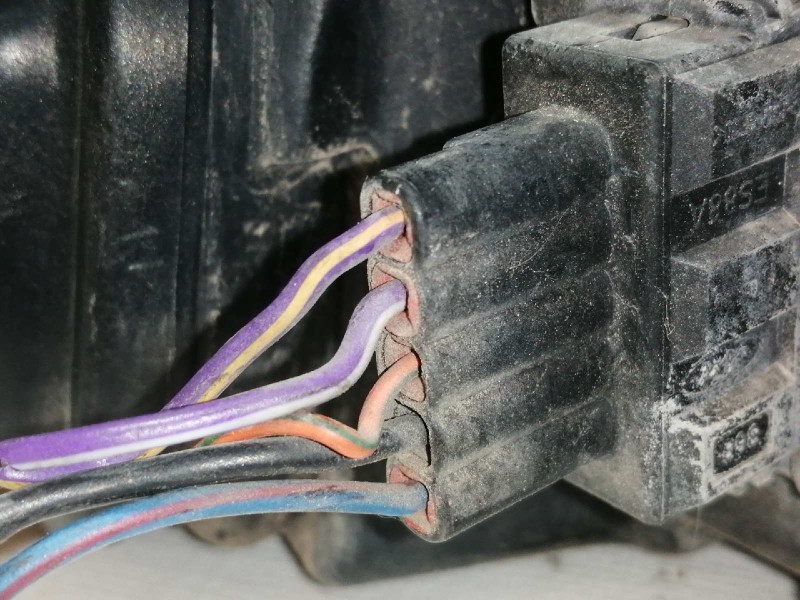 Recambio de faro derecho para ford mondeo berlina/familiar (fd) 1.8 turbodiesel referencia OEM IAM   