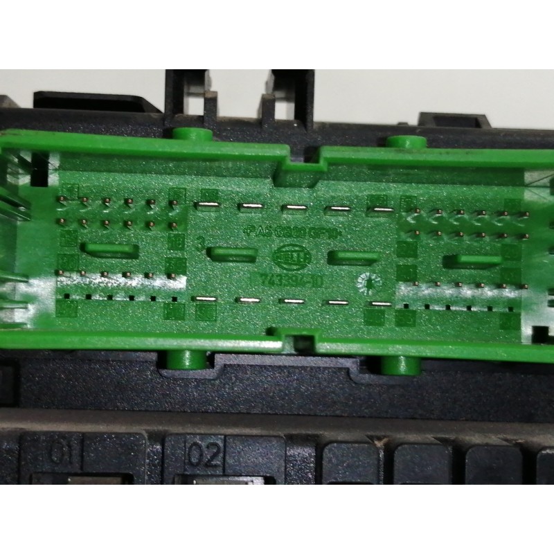 Recambio de caja reles / fusibles para opel astra h berlina elegance referencia OEM IAM   