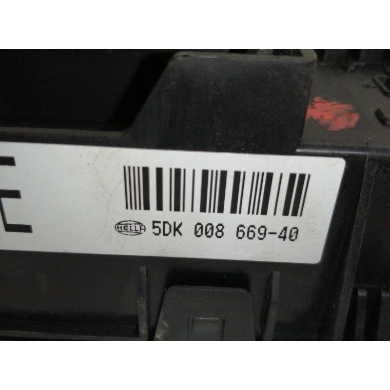 Recambio de caja reles / fusibles para opel astra h berlina elegance referencia OEM IAM   