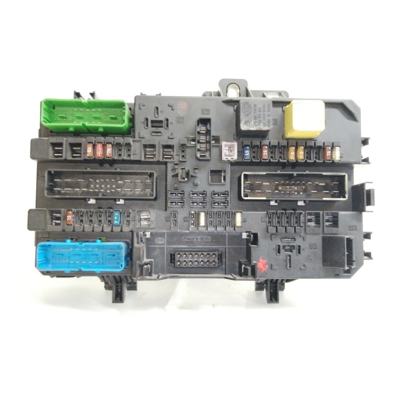Recambio de caja reles / fusibles para opel astra h berlina elegance referencia OEM IAM   