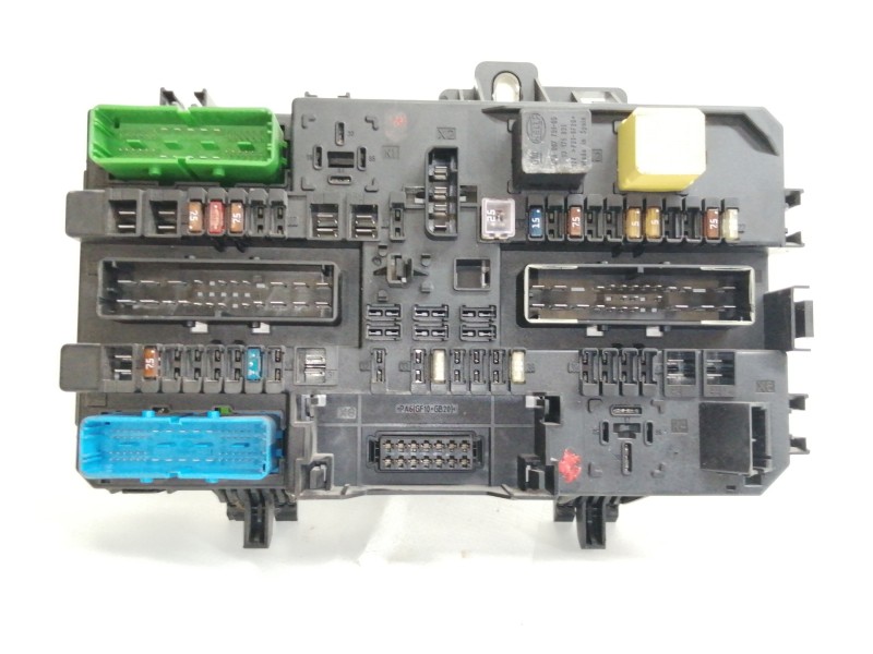 Recambio de caja reles / fusibles para opel astra h berlina elegance referencia OEM IAM   