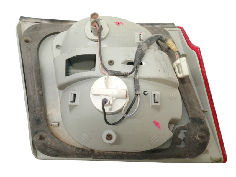 Recambio de piloto trasero derecho interior para kia carens 2.0 crdi lx monovolumen referencia OEM IAM   