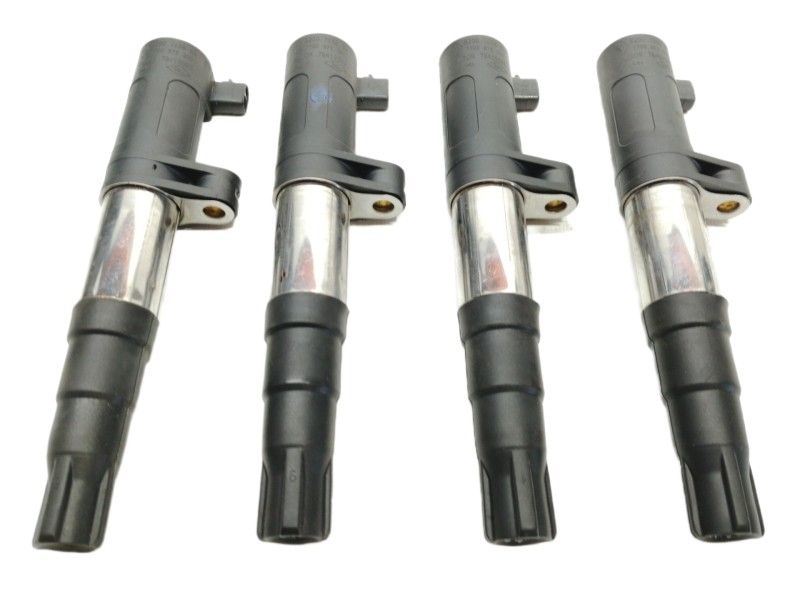 Recambio de bobina encendido para renault clio iii confort dynamique referencia OEM IAM 8200765882 7700875000 78419001