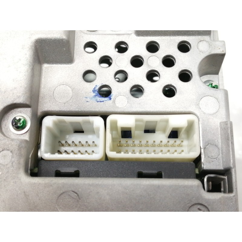 Recambio de sistema audio / radio cd para toyota avensis berlina (t25) 2.0 d4-d executive sedán (4-ptas) referencia OEM IAM 8612