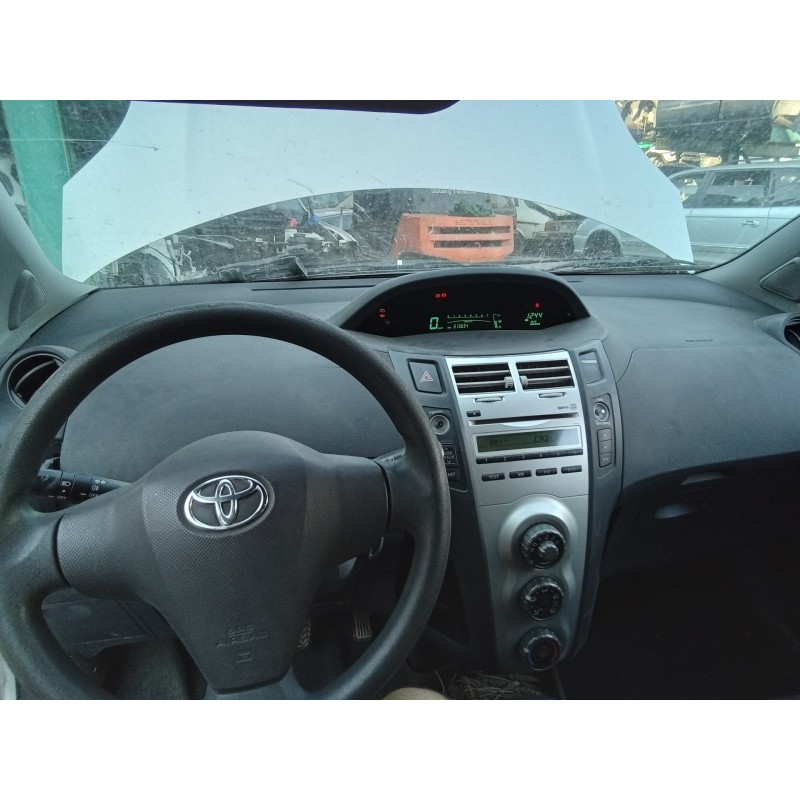 Recambio de salpicadero para toyota yaris (ksp9/scp9/nlp9) luna referencia OEM IAM   