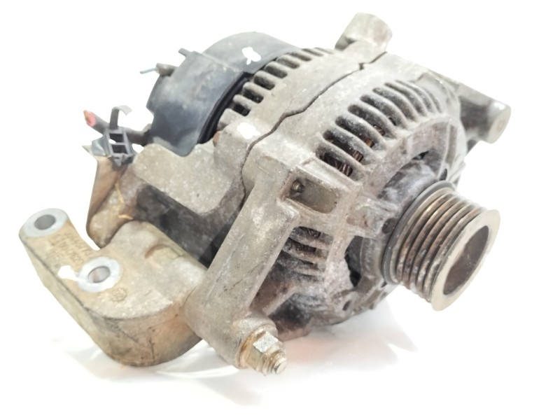 Recambio de alternador para opel corsa b gsi referencia OEM IAM 90413760  