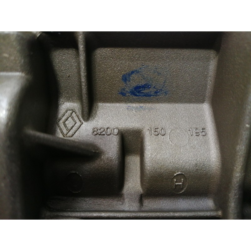 Recambio de bomba aceite para renault clio iii confort dynamique referencia OEM IAM 8200150195  