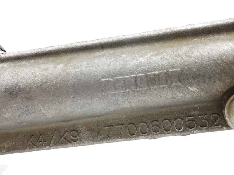 Recambio de bomba aceite para renault clio iii confort dynamique referencia OEM IAM 8200150195  