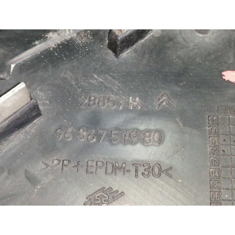 Recambio de rejilla delantera para citroën c5 berlina 2.0 hdi sx referencia OEM IAM 9636751980  