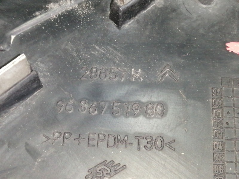 Recambio de rejilla delantera para citroën c5 berlina 2.0 hdi sx referencia OEM IAM 9636751980  