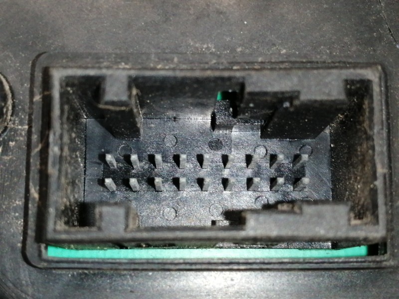 Recambio de cuadro instrumentos para peugeot 307 berlina (s2) xr referencia OEM IAM P9647538480A01 JCAECMBT5C3CEM00 216747776 NS