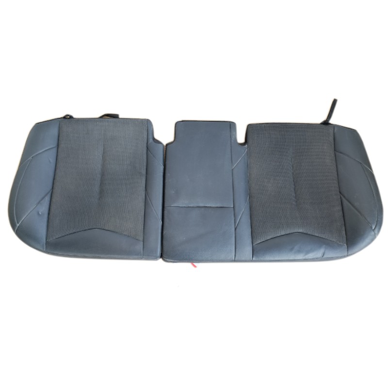 Recambio de asientos traseros para peugeot 308 gt referencia OEM IAM   CON ROCES DE USO