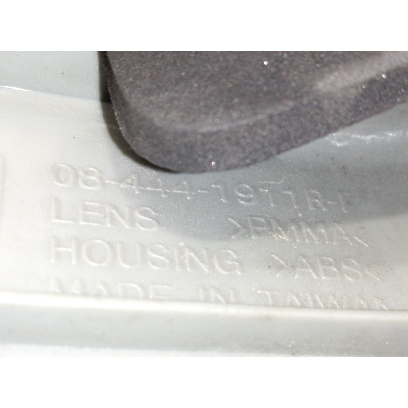 Recambio de piloto trasero derecho para bmw serie 3 berlina (e46) 320d referencia OEM IAM 63218383100  