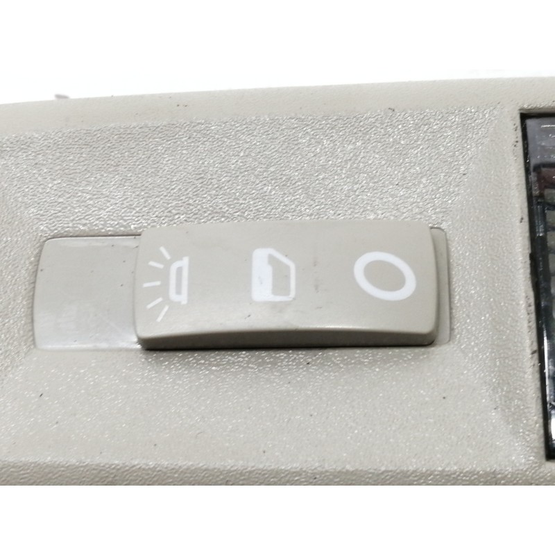Recambio de luz interior para renault espace iv (jk0) authentique referencia OEM IAM 8200360559  