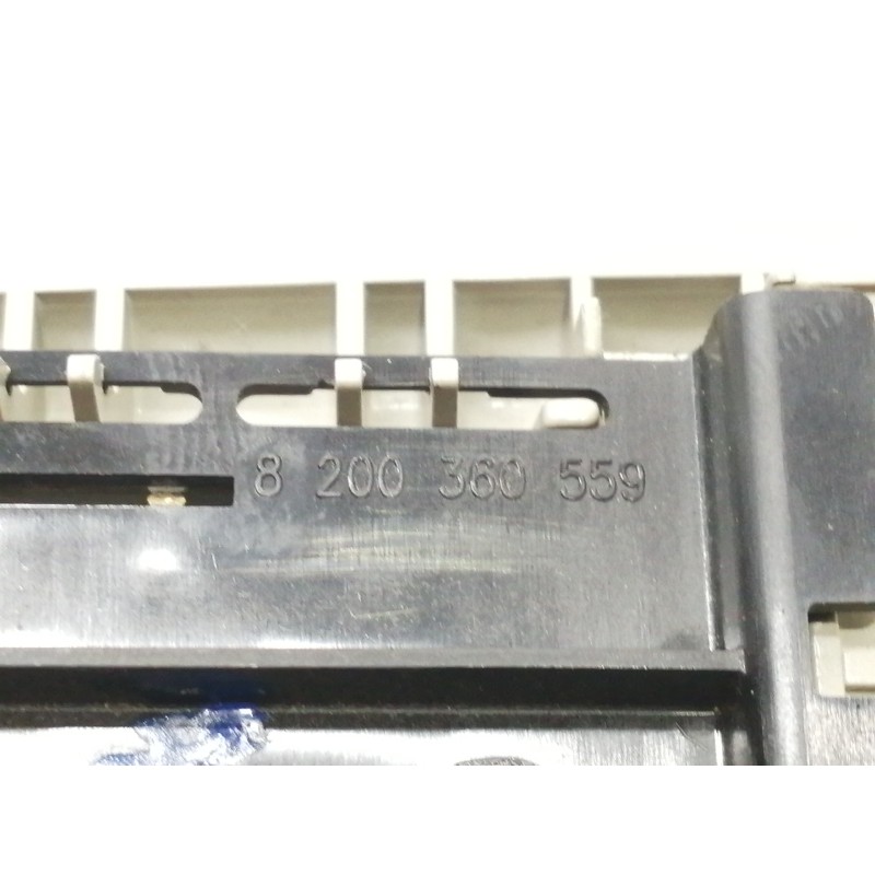 Recambio de luz interior para renault espace iv (jk0) authentique referencia OEM IAM 8200360559  