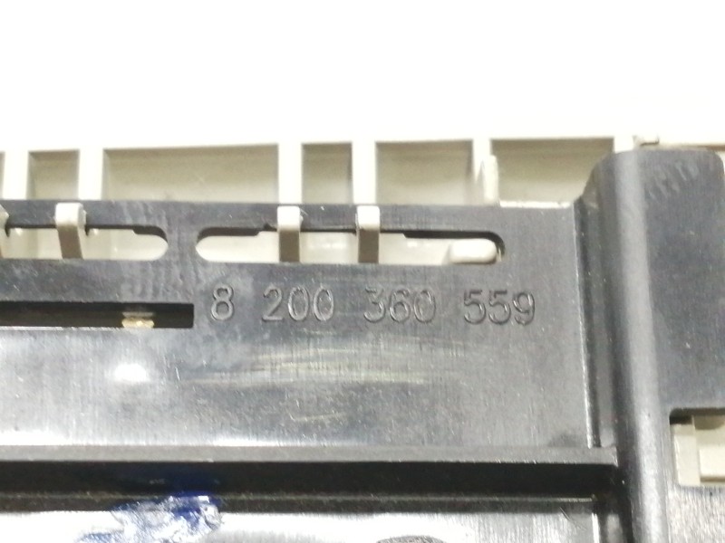 Recambio de luz interior para renault espace iv (jk0) authentique referencia OEM IAM 8200360559  