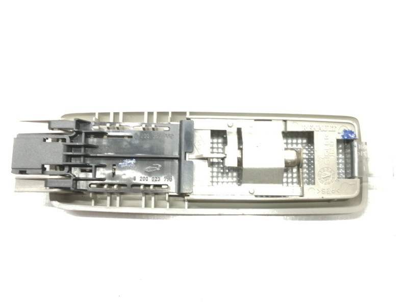 Recambio de luz interior para renault espace iv (jk0) authentique referencia OEM IAM 8200360559  