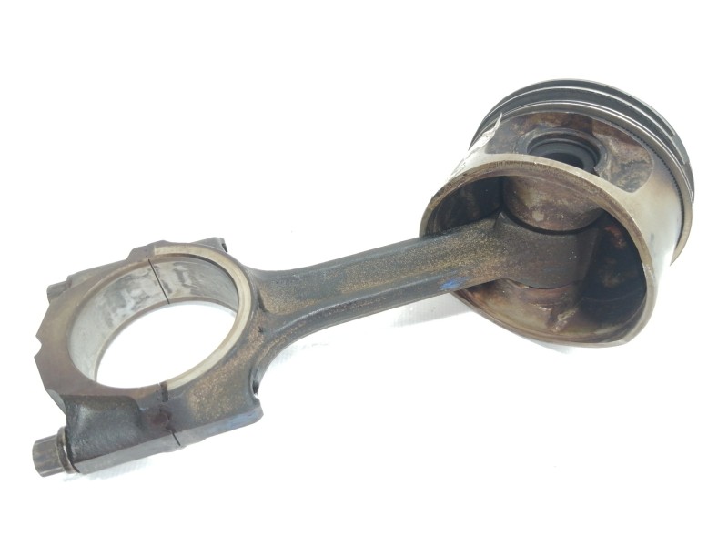 Recambio de piston para volvo serie 960 berlina/familiar 2.5 24v berlina referencia OEM IAM   