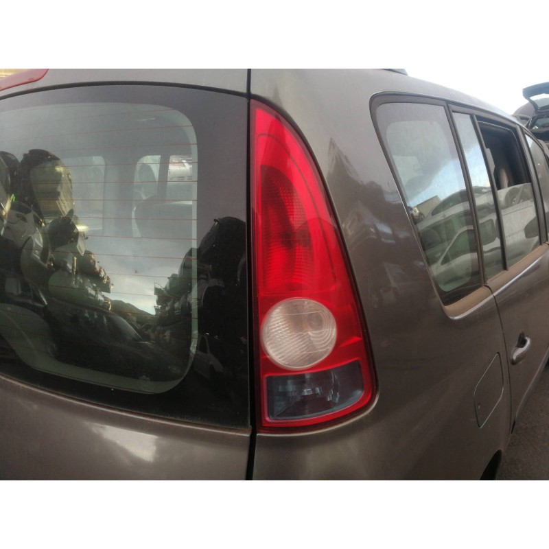 Recambio de piloto trasero derecho para renault espace iv (jk0) authentique referencia OEM IAM 8200027152  