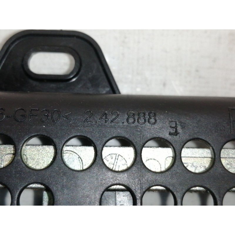 Recambio de maneta exterior trasera derecha para renault captur 0.9 tce referencia OEM IAM 242888  