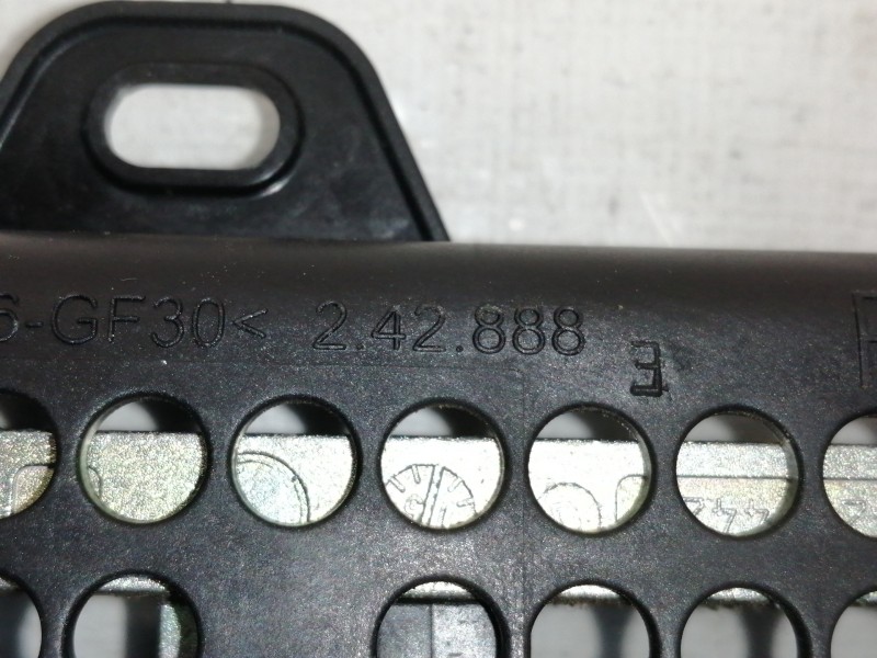 Recambio de maneta exterior trasera derecha para renault captur 0.9 tce referencia OEM IAM 242888  