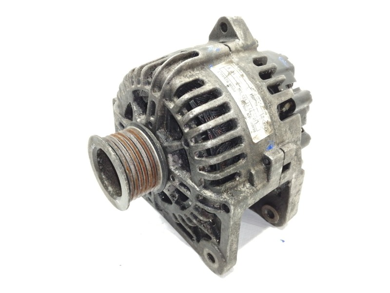 Recambio de alternador para nissan primera berlina (p12) line up referencia OEM IAM 7711135332  