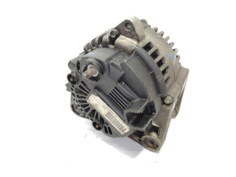 Recambio de alternador para nissan primera berlina (p12) line up referencia OEM IAM 7711135332  