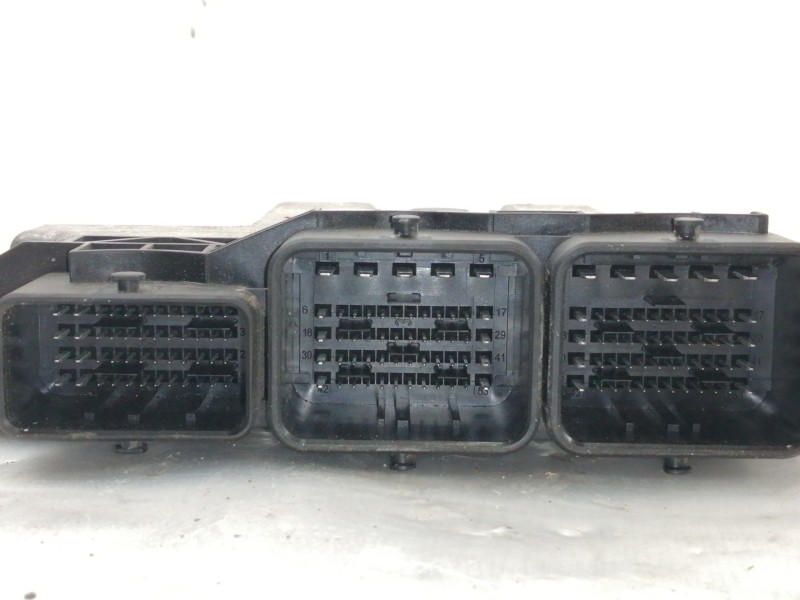 Recambio de centralita motor uce para citroën c4 picasso 1.6 e-hdi fap referencia OEM IAM 0281030548  