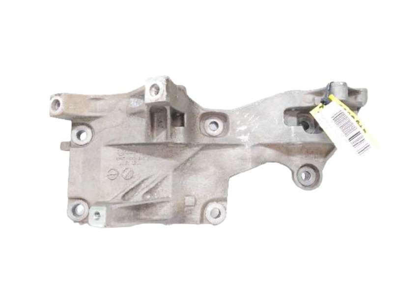 Recambio de soporte alternador para seat ibiza (6l1) reference referencia OEM IAM 045903143E  