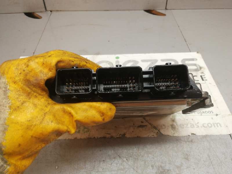 Recambio de centralita motor uce para peugeot 206 berlina x-line referencia OEM IAM 0281011783 9656709780 