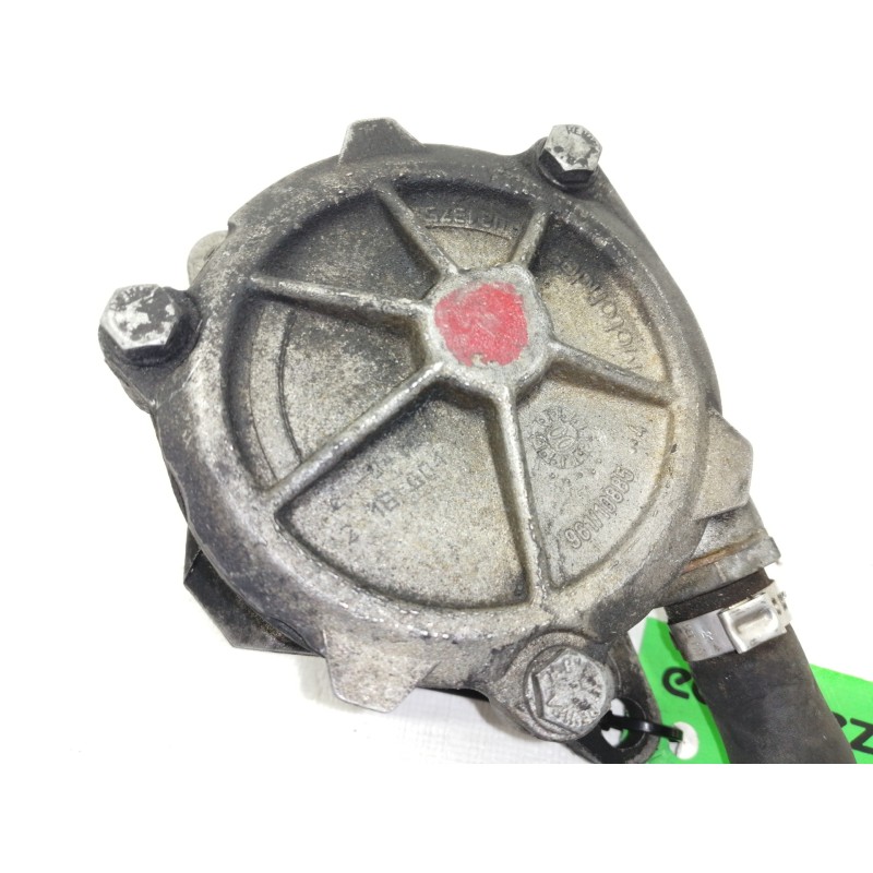 Recambio de depresor freno / bomba vacio para bmw serie 3 berlina (e46) 320d referencia OEM IAM 96110885  