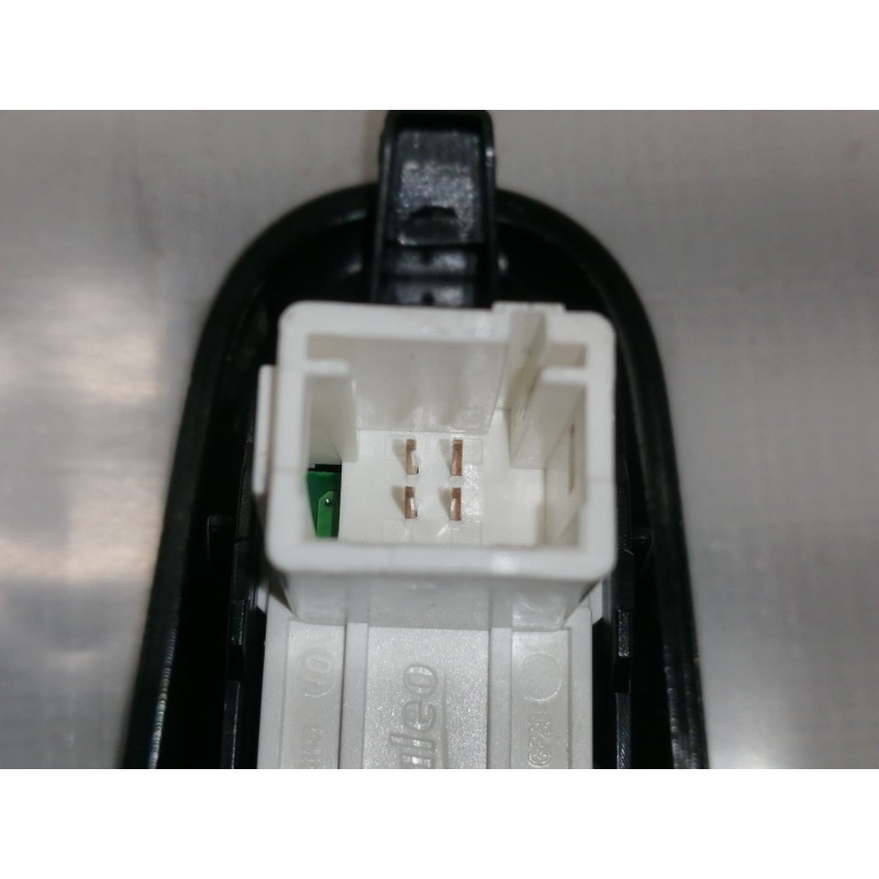 Recambio de mando elevalunas trasero derecho para citroën c4 picasso 1.6 e-hdi fap referencia OEM IAM 98007337ZD  