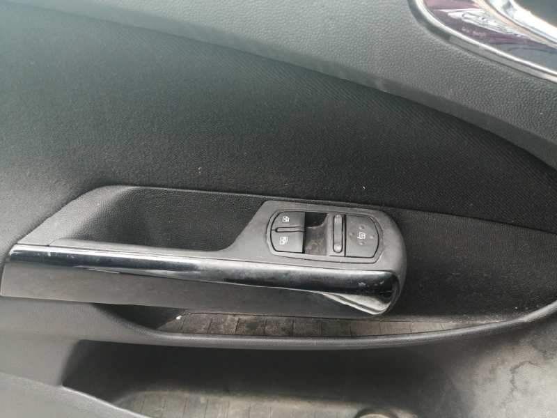 Recambio de mando elevalunas delantero izquierdo para opel corsa d cosmo referencia OEM IAM 13258521AA  