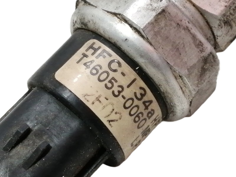 Recambio de tubos aire acondicionado para kia cerato 2.0 turbodiesel cat referencia OEM IAM T460530060  