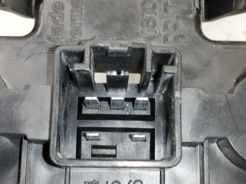 Recambio de portalamparas para volvo s60 berlina 2.4 d referencia OEM IAM   