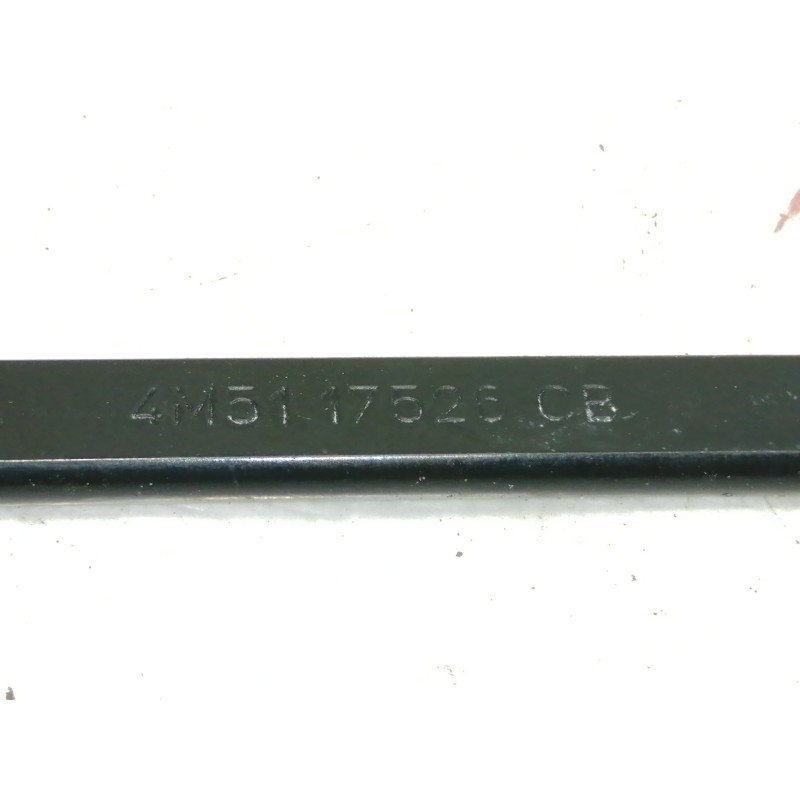 Recambio de brazo limpia delantero derecho para ford focus berlina (cap) ambiente (d) referencia OEM IAM 4M5117526CB  