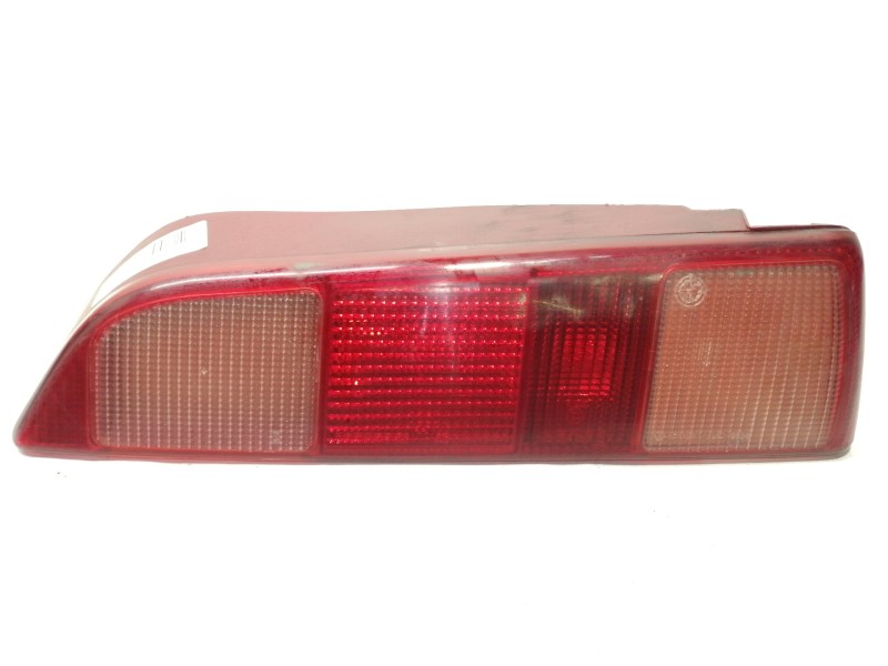 Recambio de piloto trasero derecho para alfa romeo 146 1.4 t.spark referencia OEM IAM 37180748  