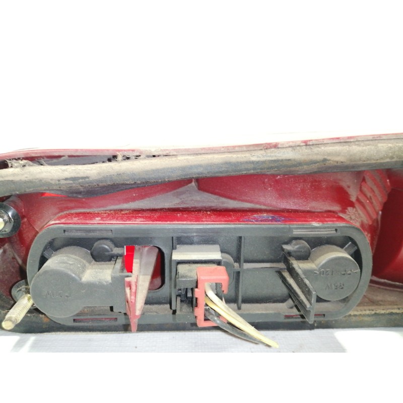 Recambio de piloto trasero izquierdo para alfa romeo 146 1.4 t.spark referencia OEM IAM 37190748  