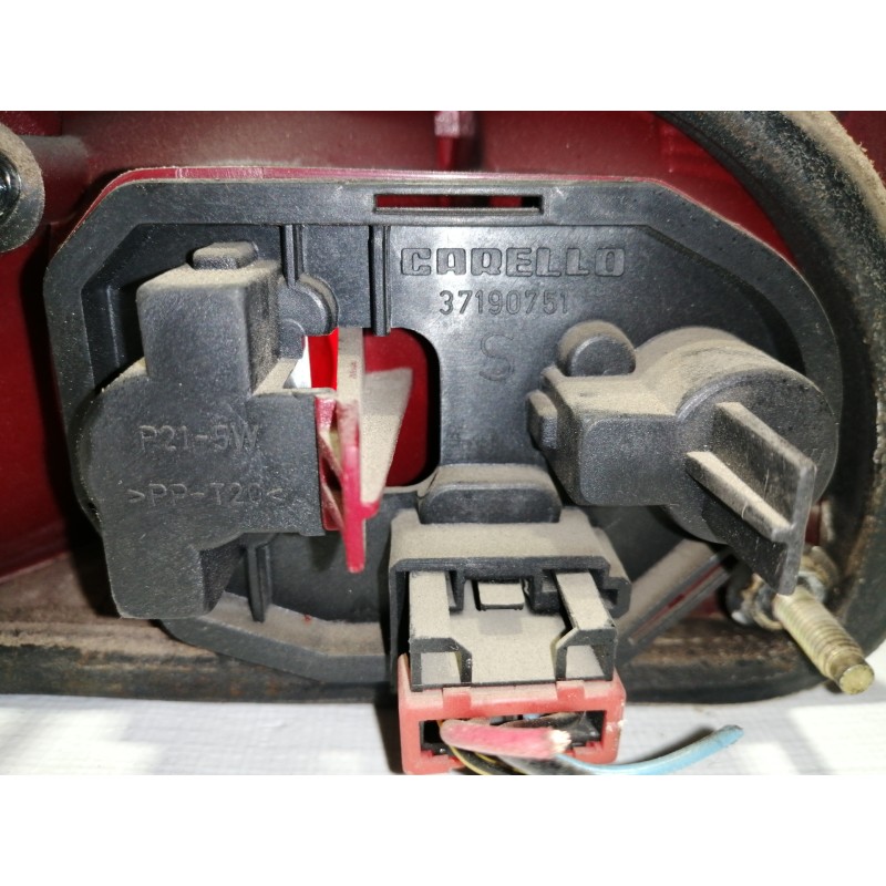 Recambio de piloto trasero izquierdo para alfa romeo 146 1.4 t.spark referencia OEM IAM 37190748  