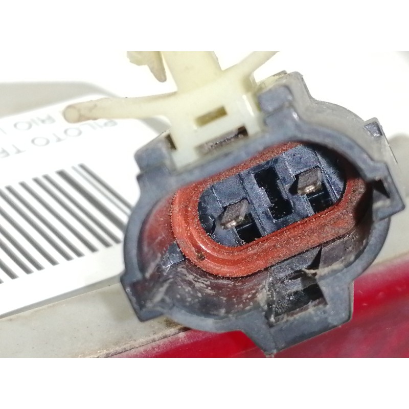 Recambio de piloto trasero izquierdo paragolpes para kia rio ls berlina referencia OEM IAM 92431  