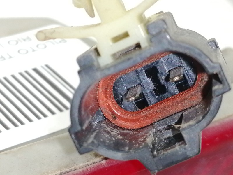 Recambio de piloto trasero izquierdo paragolpes para kia rio ls berlina referencia OEM IAM 92431  